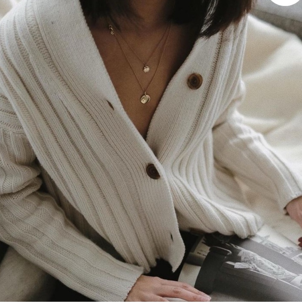 Everlane Cream Ribbed Sweater